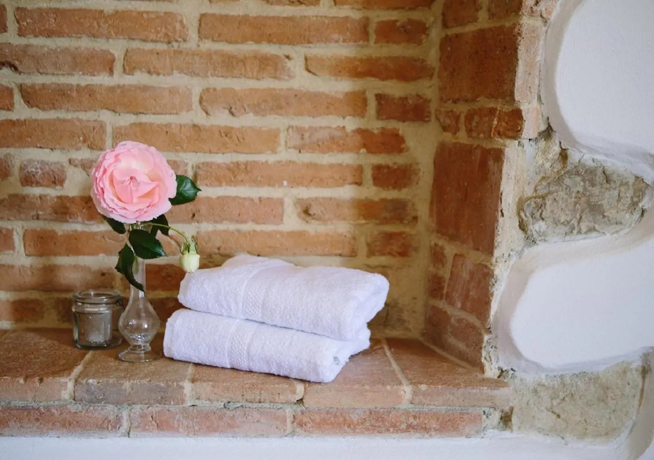 Agriturismo I Millepini Case Malva 0*,