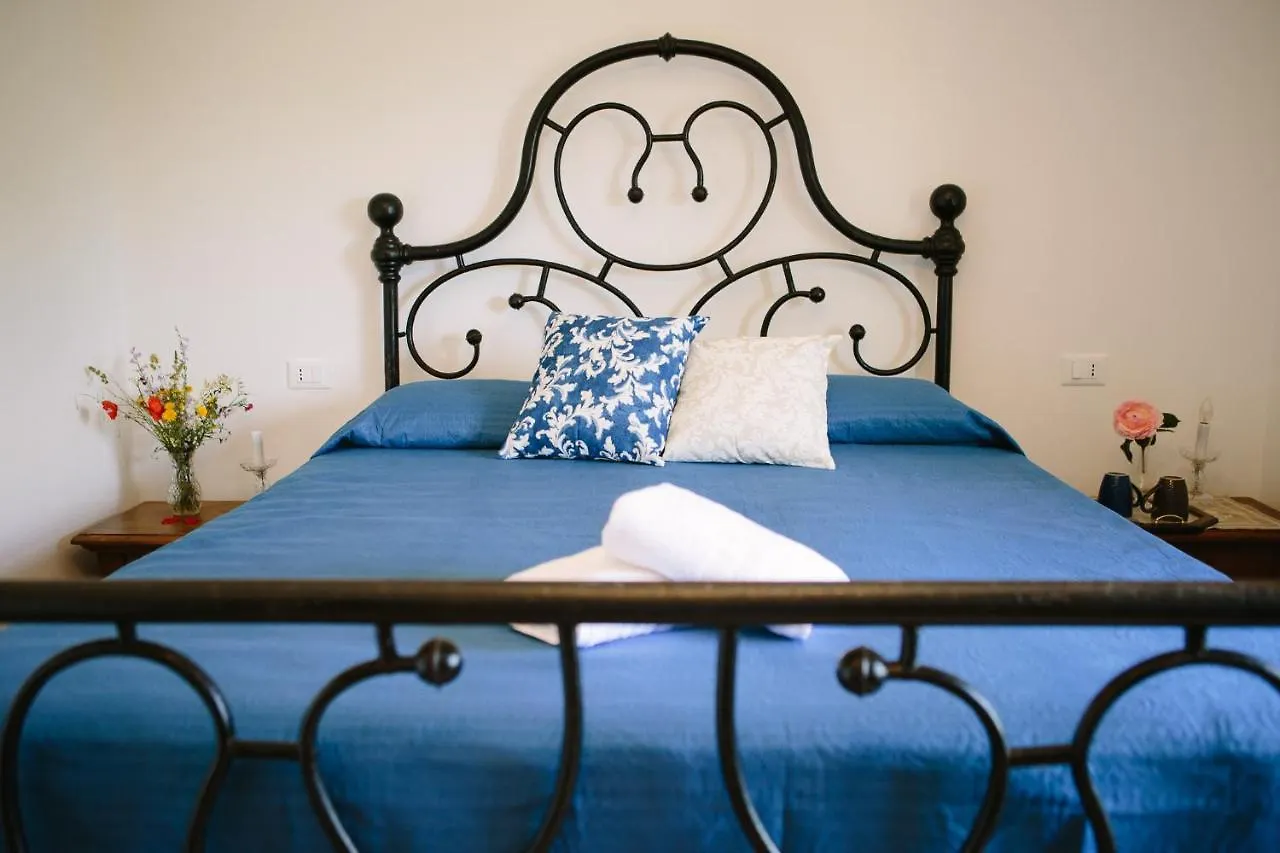Farm stay Agriturismo I Millepini Case Malva Italy